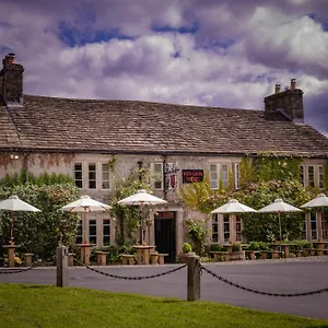 The Red Lion & Manor House Inn